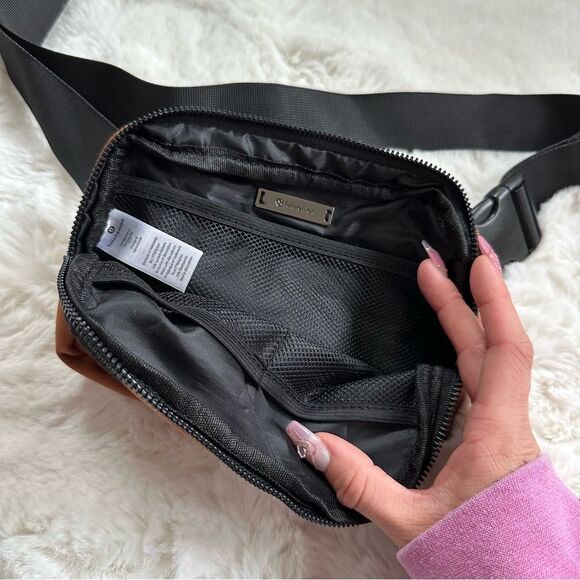 Lululemon brown Fanny pack / belt bag - Picture 8 of 8
